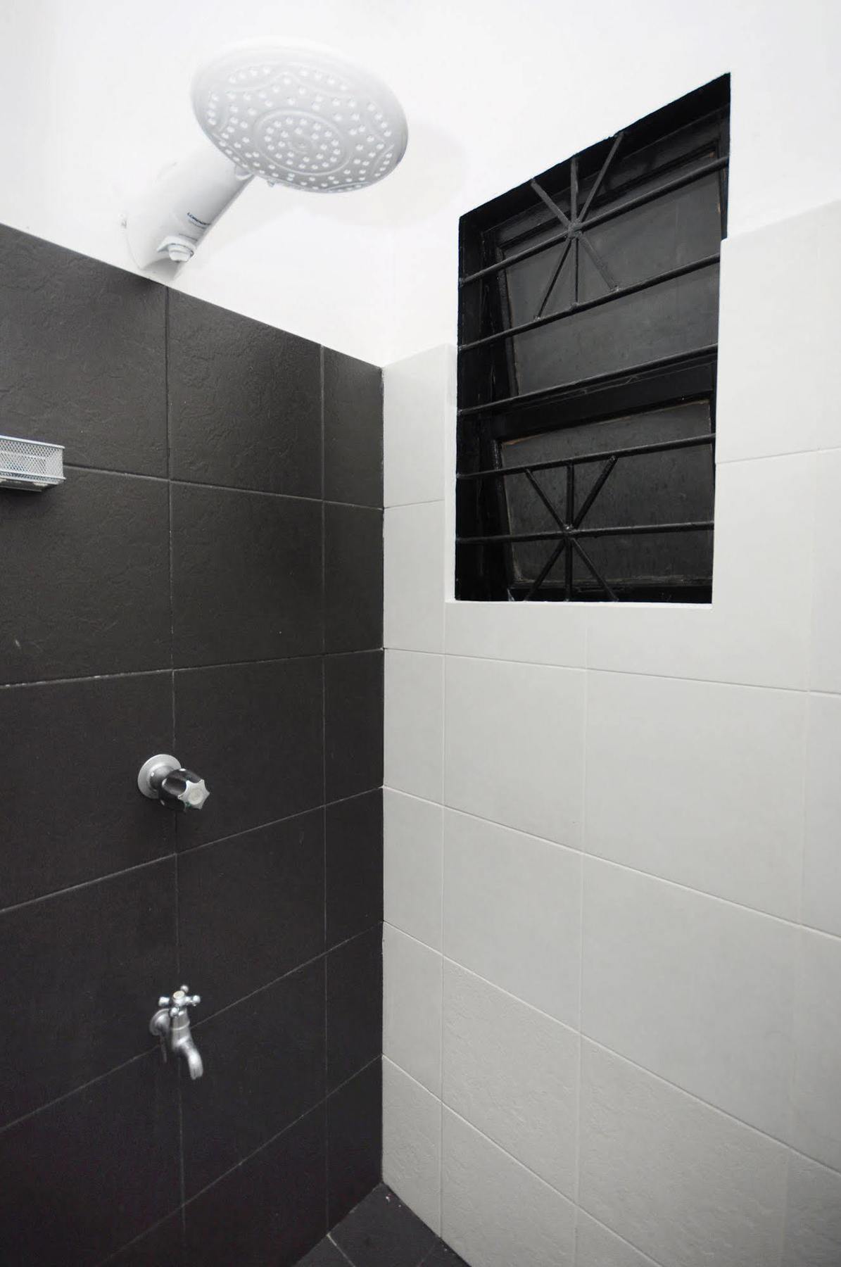 Mnl Boutique Hostel マカティ エクステリア 写真