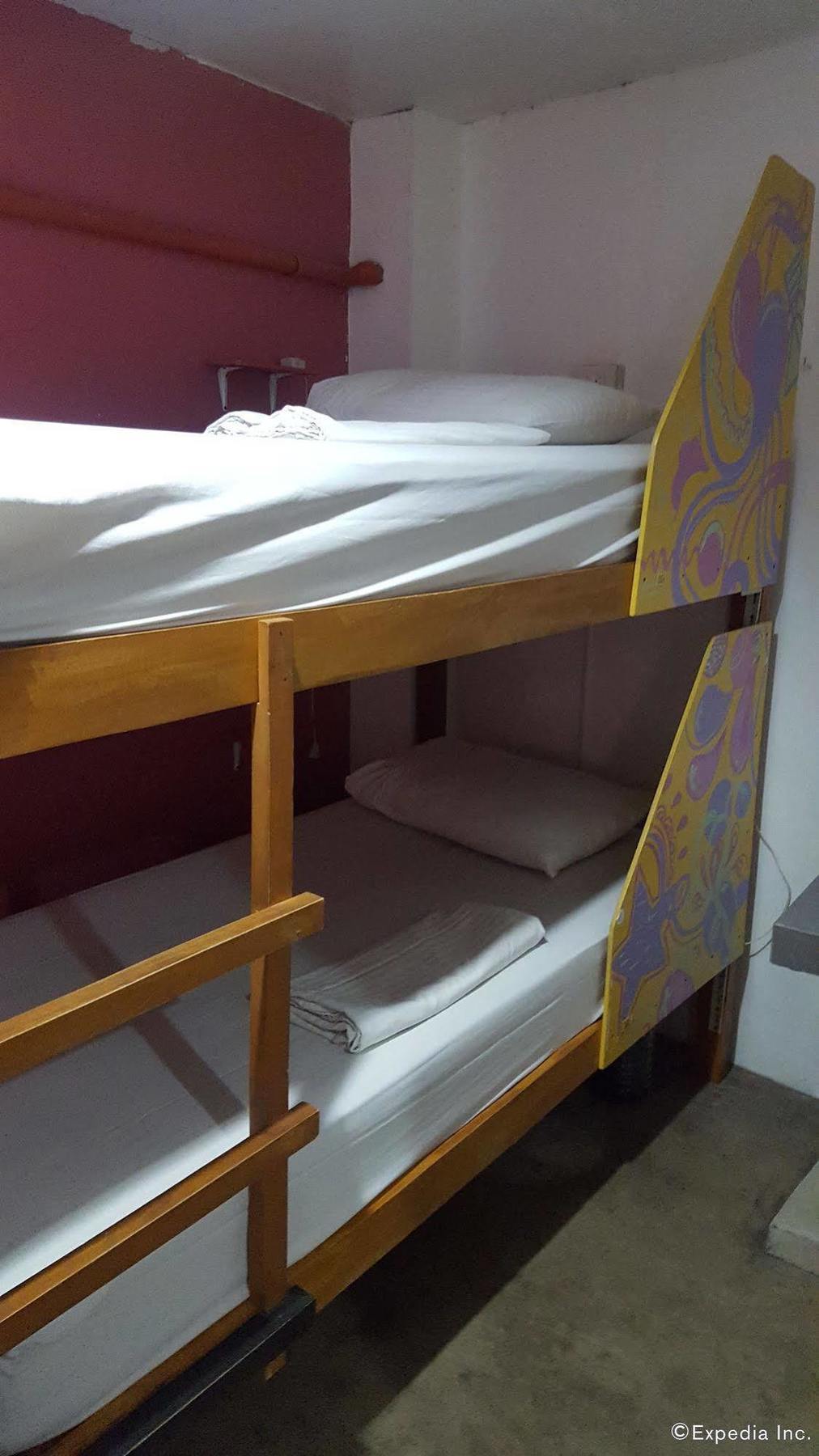 Mnl Boutique Hostel マカティ エクステリア 写真
